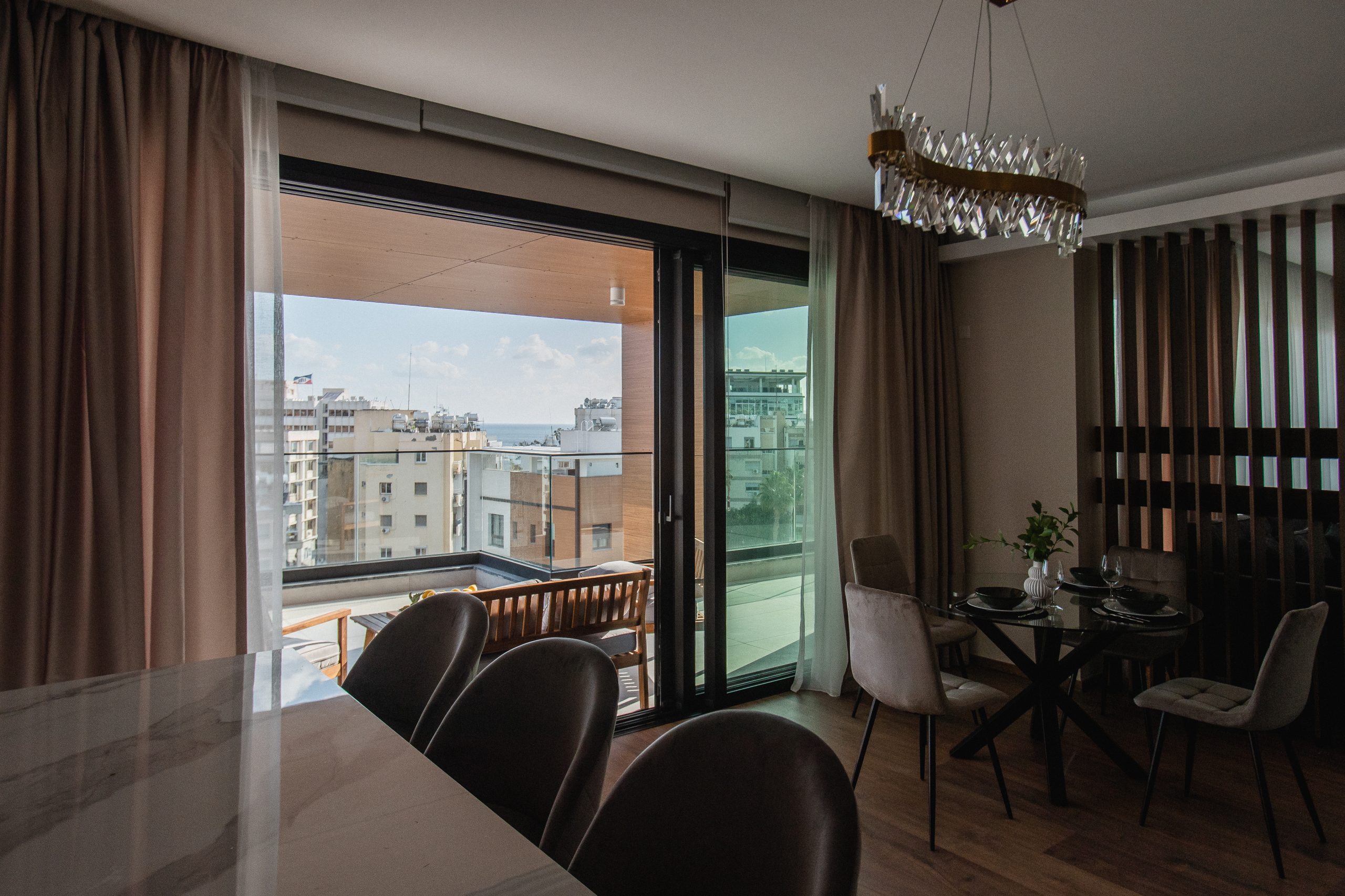 Neapolis I living room